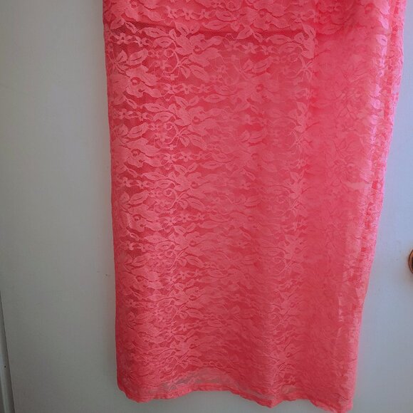 No Boundaries lace maxi skirt in coral blush pink (size XL) - Picture 2 of 8